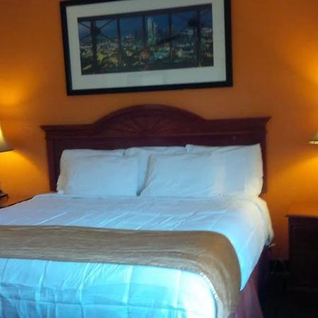 American Best Inn By Oyo I-35 Perry Bagian luar foto