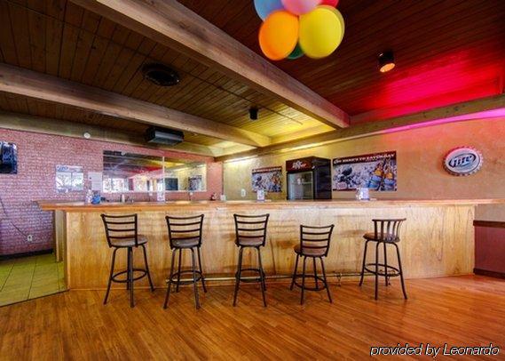 Rodeway Inn Perry Bagian luar foto