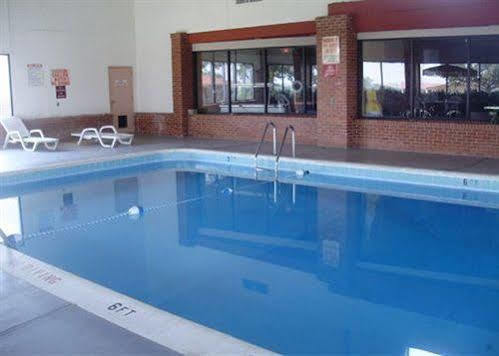Rodeway Inn Perry Bagian luar foto