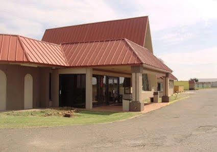 Rodeway Inn Perry Bagian luar foto